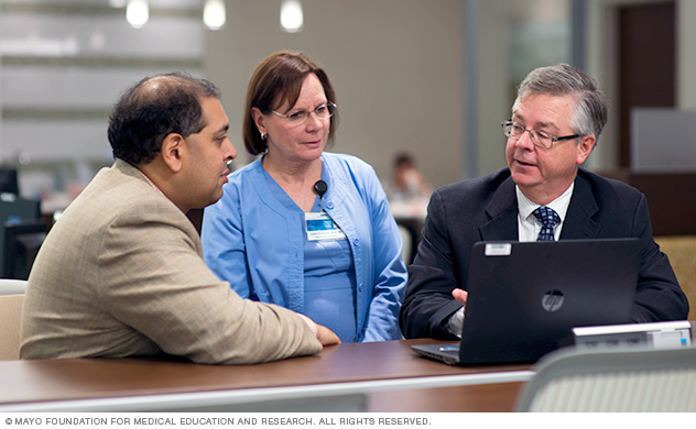 Doctors collaborating