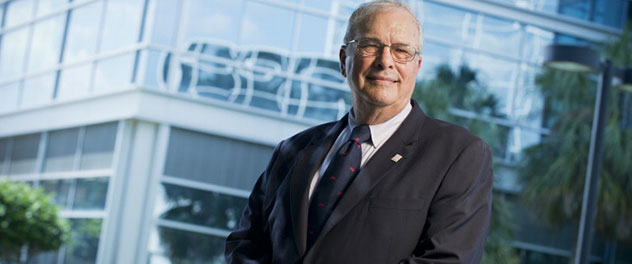 Image of breast cancer researcher E. Aubrey Thompson, Ph.D., of Mayo Clinic.